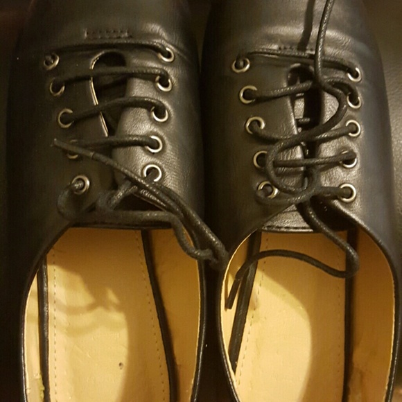 Oxford tie up flats