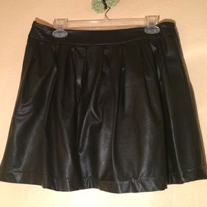Fake leather skirt