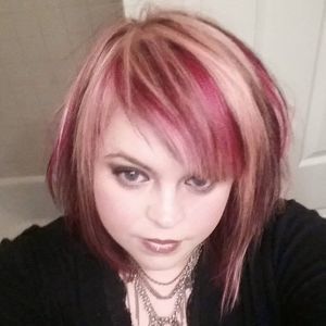 Meet your Posher, Cassandra