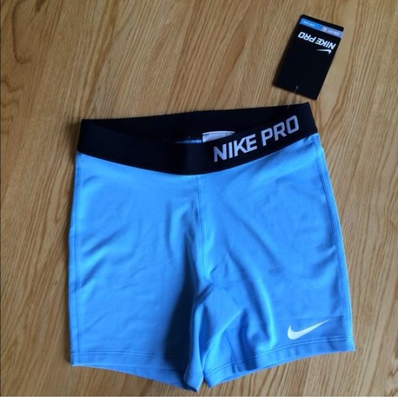 Does anyone have nike pros gor cheap!!!??😎😉😀 - Picture 4 of 4