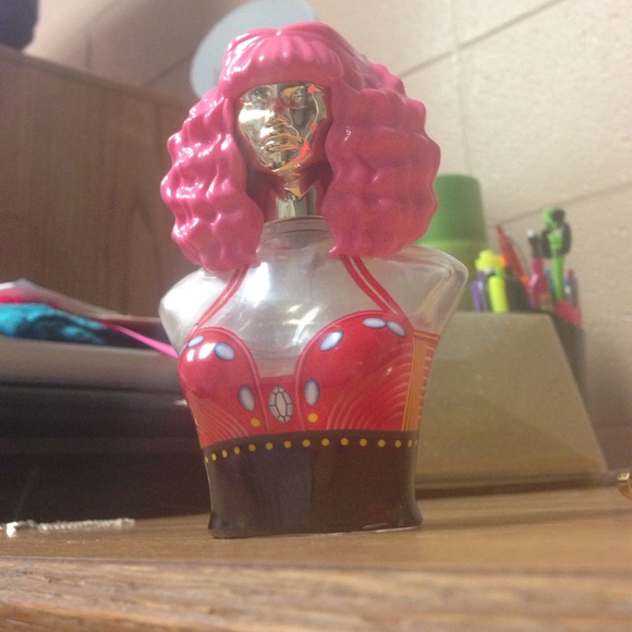 Nicki Minaj Minajesty Perfume - Picture 2 of 2