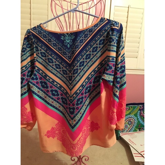 Patterned adorable blouse - Picture 2 of 2