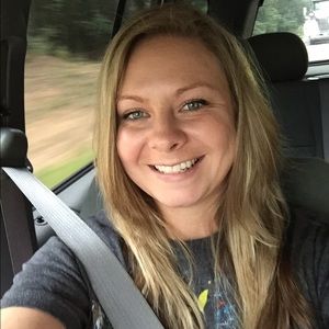 Meet your Posher, Chrissy