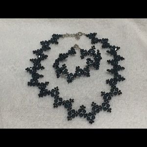 Blue Chrystal bead choker and wrist lace