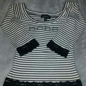 Bebe quarter length sleeve top