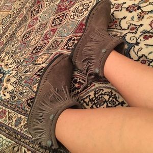 Minnetonka moccasins