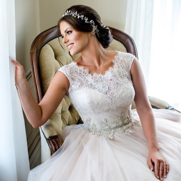 Meet your Posher, Brooklin - Picture 4 of 5