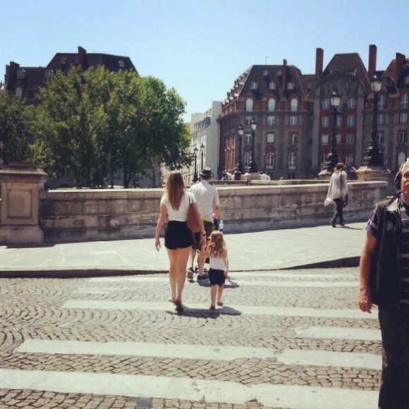 Meet your Posher, Brooklin - Picture 2 of 5