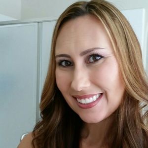 Meet your Posher, Janet