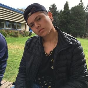 Meet your Posher, Christopher