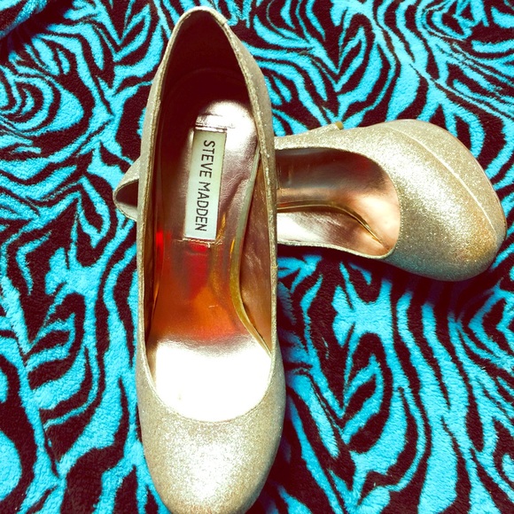 7.5 Steve Madden Heels