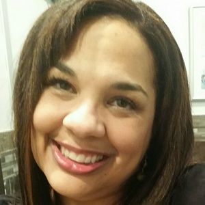 Meet your Posher, Lorrie