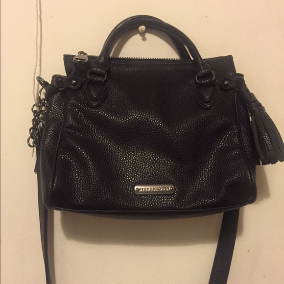 Steve Madden black cross bag
