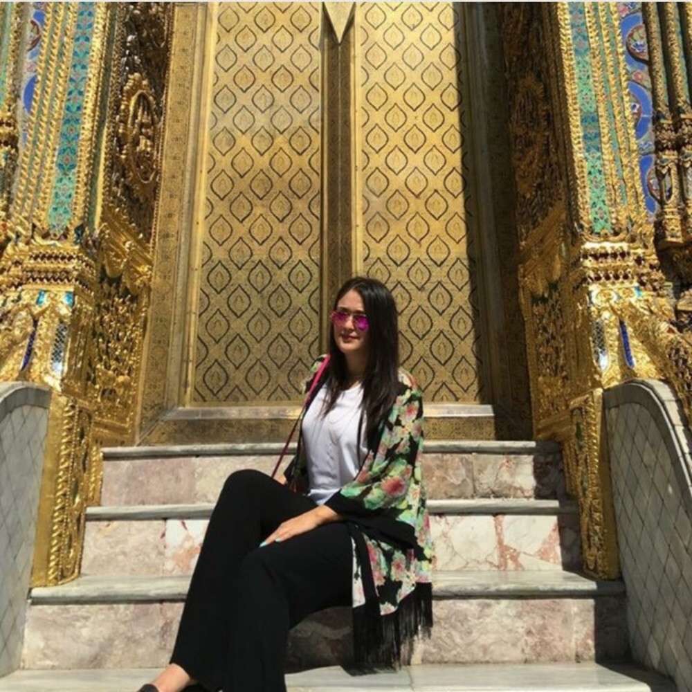 Meet your Posher, Jackeline