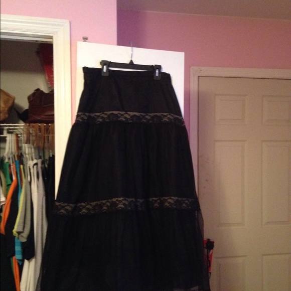 🎀 Victor Costa Occasions. Stunning,fun skirt🎀