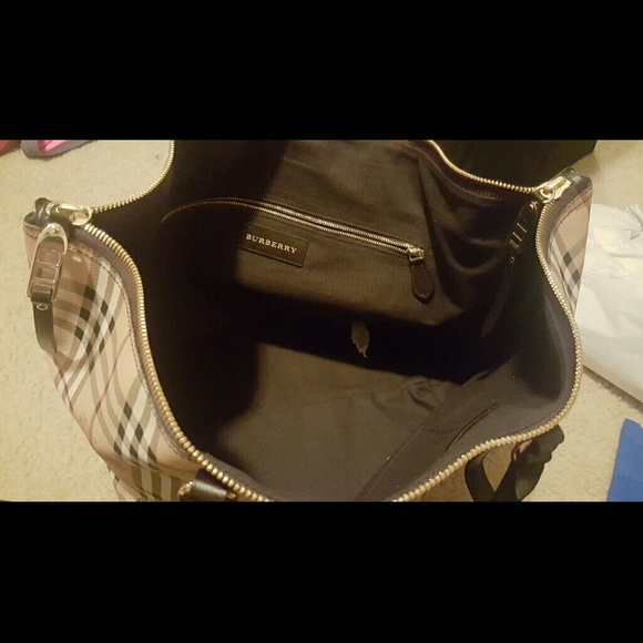 Burberry Purse - Picture 3 of 4