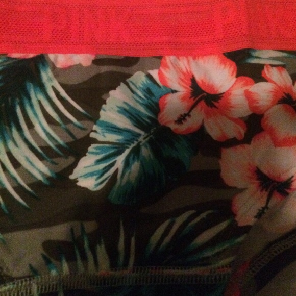 PINK Underwear NWOT - Picture 2 of 2