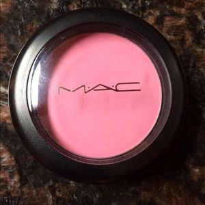 MAC pink swoon blush