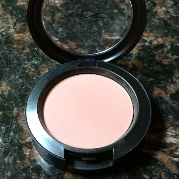 MAC blushbaby