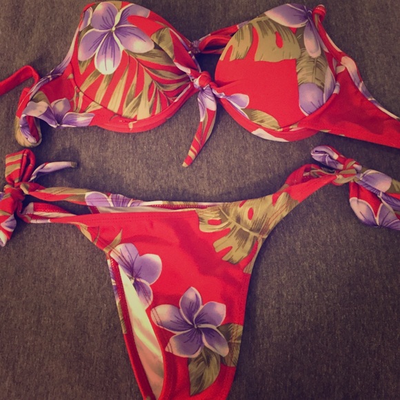 🔥🔥Brazilian cut cute flower bikini