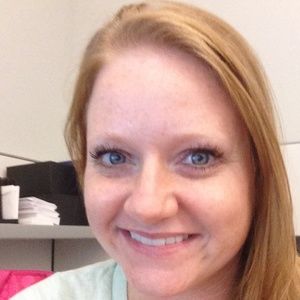 Meet your Posher, Jenn