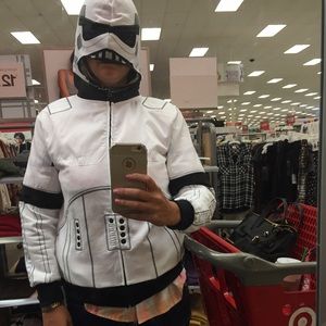 Meet your Posher, Anelu