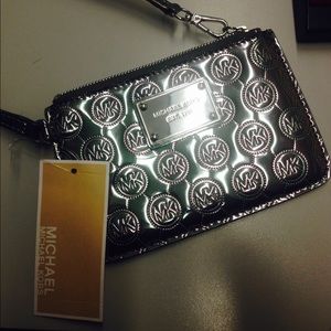 Michael Kors Wrislet.