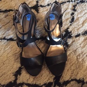 New BCBG scrappy heels