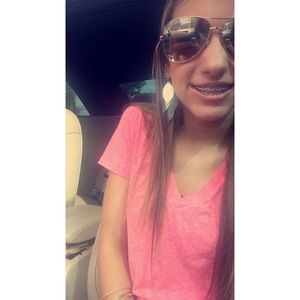 Meet your Posher, Lexi