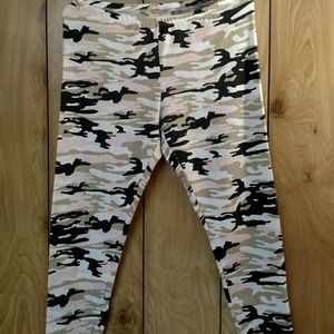 Women's Camo Leggings