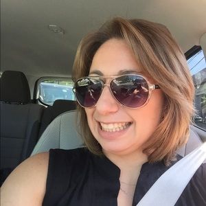 Meet your Posher, Melissa