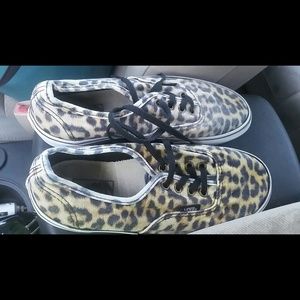 Leopard print Van's size 3.5 girls