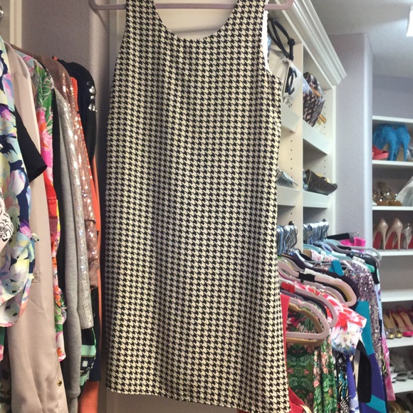 Houndstooth dress!