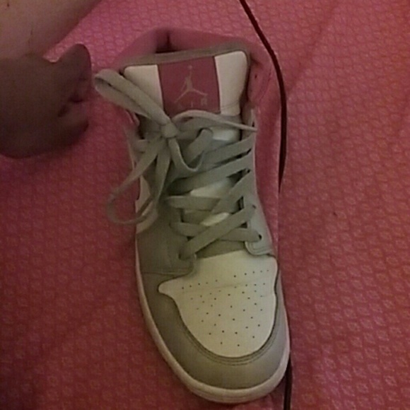 Sneaker - Picture 4 of 4