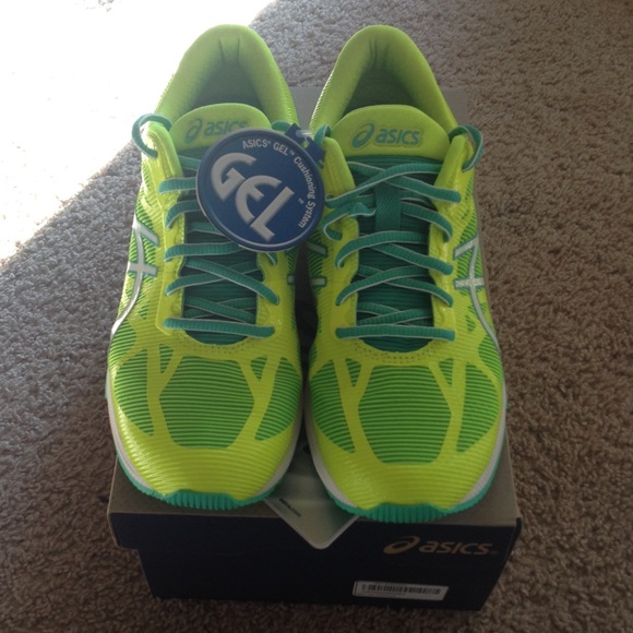 ***SOLD on another site***Asics Gel DS Trainer - Picture 1 of 4