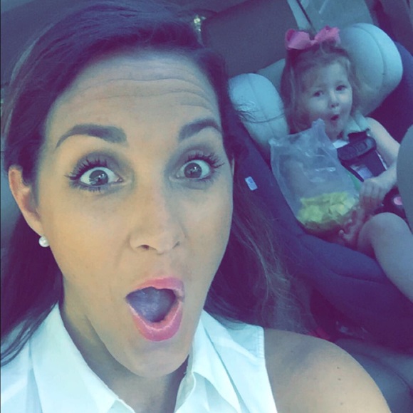 Meet your Posher, Caylee - Picture 2 of 4