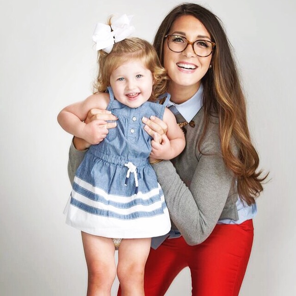 Meet your Posher, Caylee - Picture 3 of 4