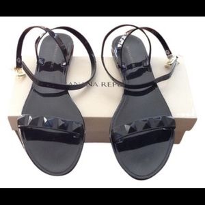 BANANA REPUBLIC ADELINE BLACK SANDALS