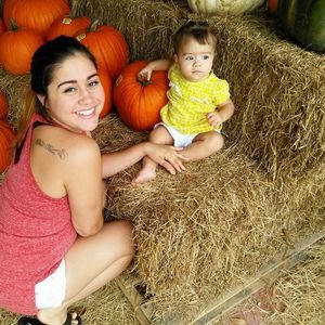 Meet your Posher, Dee