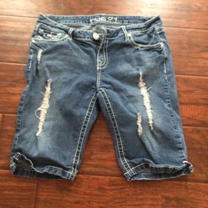 Rue 21 Bermuda shorts size 11/12