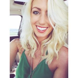 Meet your Posher, Laurel