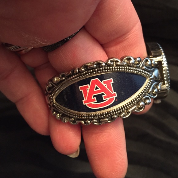 Watch - Picture 2 of 2