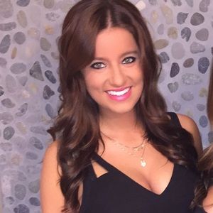 Meet your Posher, Maya