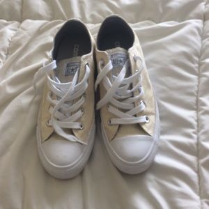 Converse Low-tops
