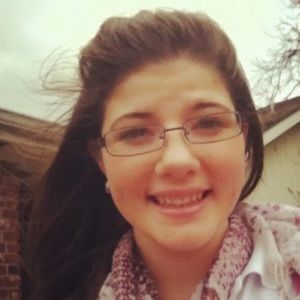 Meet your Posher, Halie