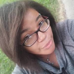 Meet your Posher, Teresa