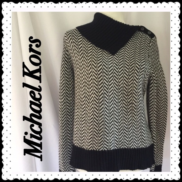 Michael Kors Sweaters - 🎉🎉Host Pick Total Trendsetter 01/30/2016🎉🎉
