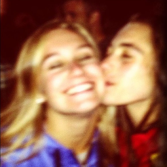 Meet your Posher, Chloe - Picture 1 of 1