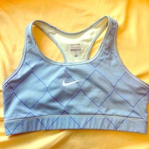 Nike drift sports bra