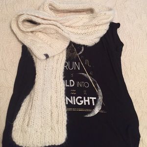 Ribbed North Face Scarf